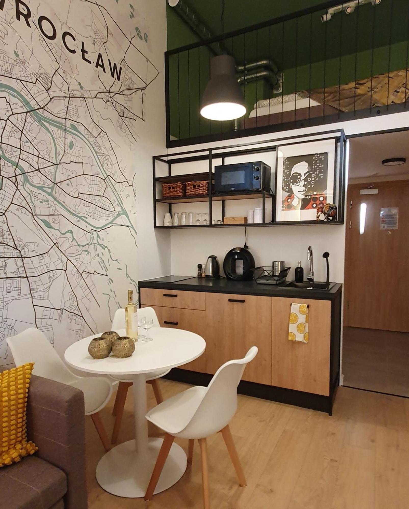 Travel&Sleep Airport Apartment Zarembowicza Вроцлав Екстер'єр фото