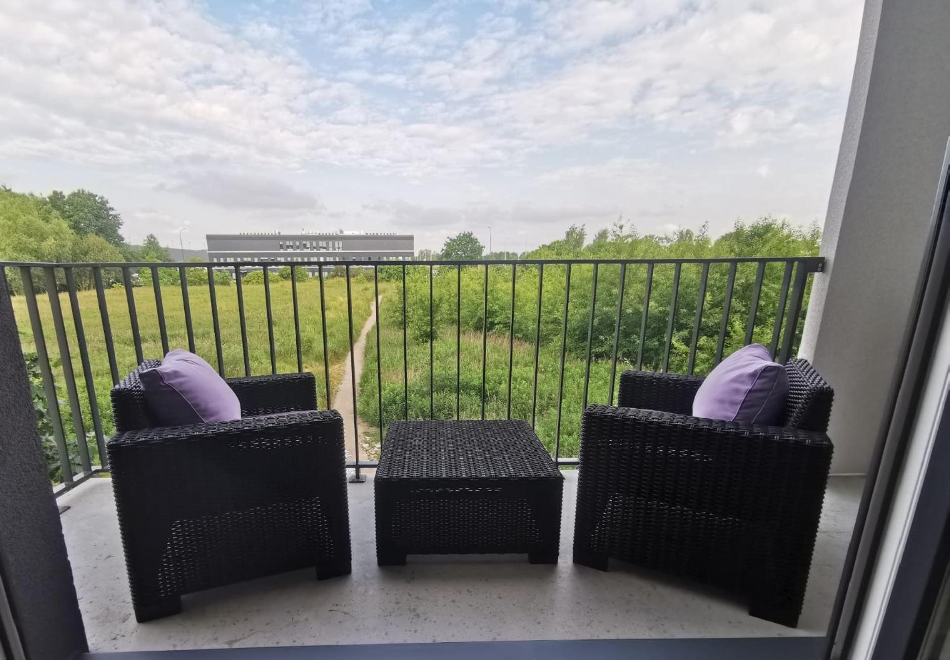 Travel&Sleep Airport Apartment Zarembowicza Вроцлав Екстер'єр фото